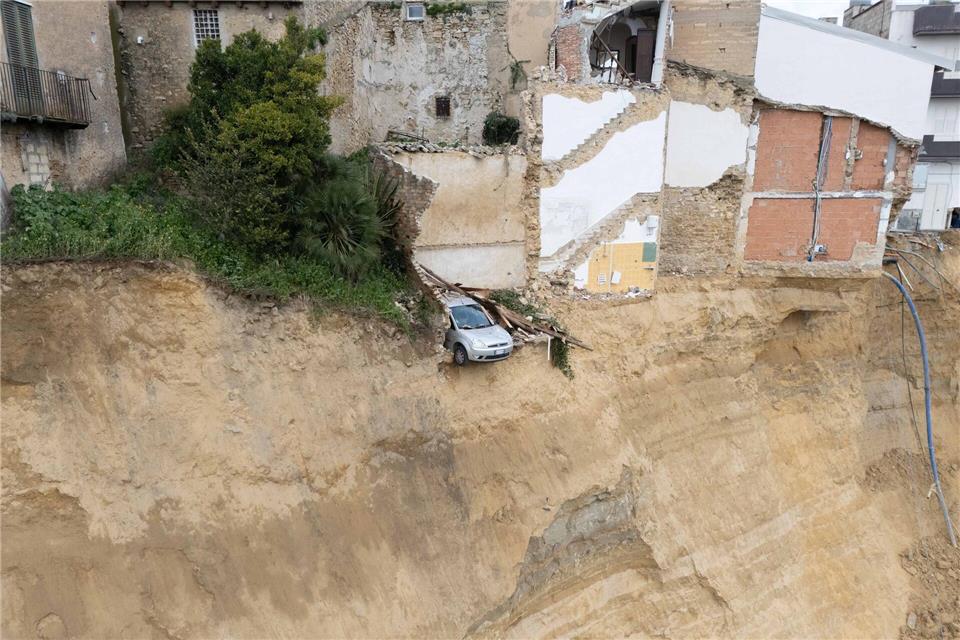 Viele Bewohner stehen vor den Scherben ihrer Existenz.Andrea Petrelli/IPA via ZUMA Press/dpa