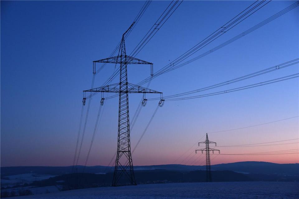 Viele Energieanbieter senken zum Jahreswechsel die Preise: Ein Tarifvergleich kann bares Geld sparen.Uwe Zucchi/dpa/dpa-tmn