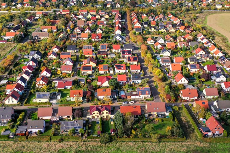 Viele Immobilienkredite sind aus Sicht der Bafin auf Kante genäht.Jan Woitas/dpa