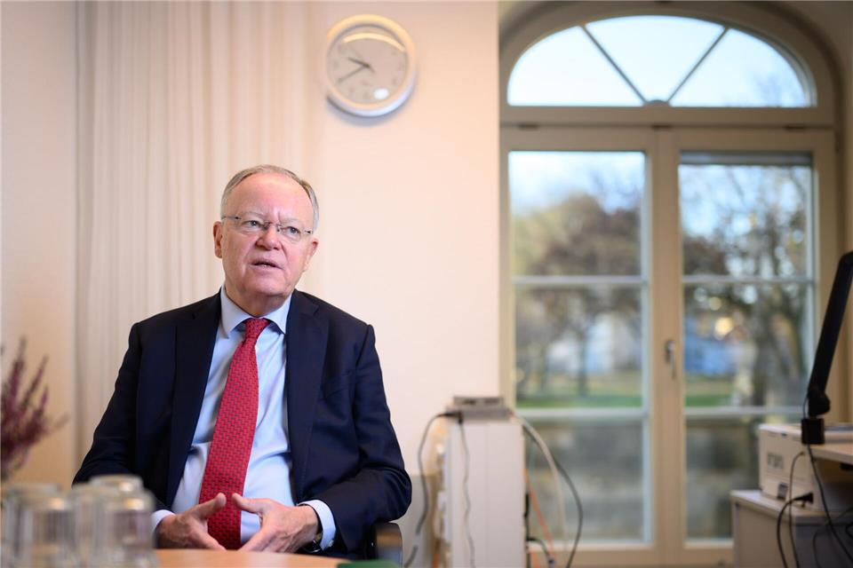 Viele Jahre lang war er das prägende Gesicht der SPD in Niedersachsen: Stephan Weil. (Archivbild)Julian Stratenschulte/dpa