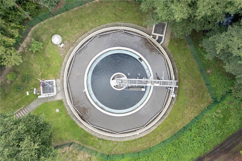 Milliardenbedarf für Hessens Wasser- und Abwassernetze Viele Kläranlagen haben bald das Ende ihrer Lebensdauer erreicht.Boris Roessler/dpa