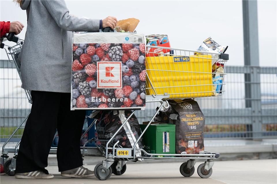 Höchststand im September: Inflation steigt auf 2,4 Prozent Viele Lebensmittel haben sich deutlich verteuert. (Archivbild)Sebastian Kahnert/dpa
