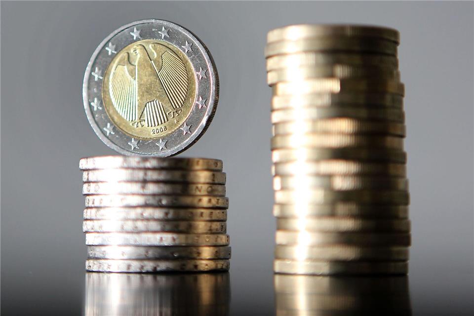 Thüringer Kommunen haben 7,5 Milliarden Euro Schulden Viele Milliarden Euro haben die Thüringer Kommunen an Schulden angehäuft. (Symbolbild)Oliver Berg/dpa