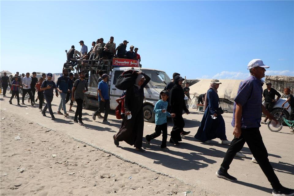 Trump will Rede vor israelischem Parlament halten Viele Palästinenser sind seit Beginn der Waffenruhe in den Norden des Gazastreifens zurückgekehrt. Rizek Abdeljawad/XinHua/dpa