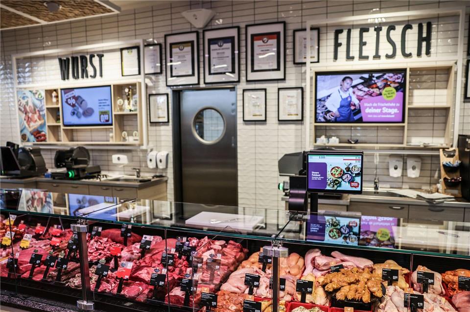 Viele Supermarktketten suchen verzweifelt nach Personal für ihre Bedientheken.Oliver Berg/dpa