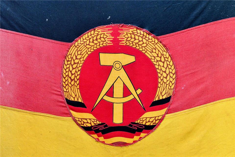 Viele Symbole der DDR sind schnell aus der Öffentlichkeit verschwunden. (Archivbild) Patrick Pleul/dpa-Zentralbild/dpa