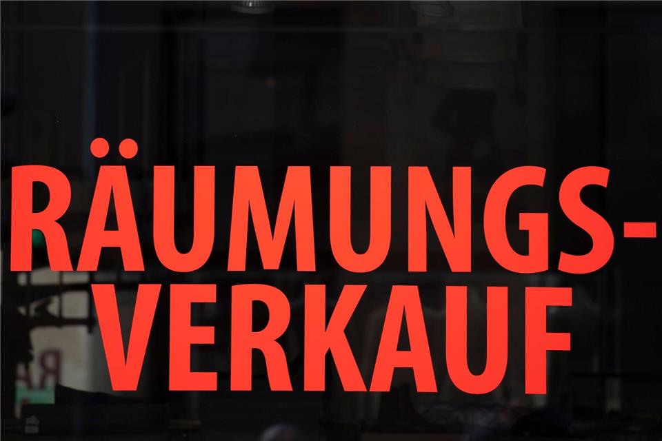 Viele Unternehmen geben auf. (Symbolbild)Boris Roessler/dpa