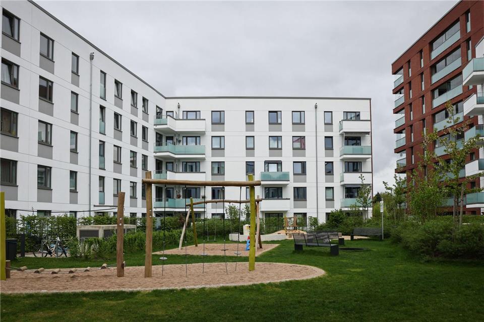 Vielen Mietern machen vor allem die gestiegenen Nebenkosten zu schaffen. Christian Charisius/dpa