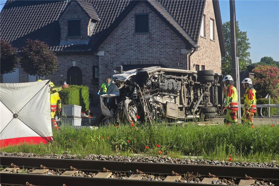 Vieles zu dem Unfall ist noch unklar.Koen Baten/AP/dpa