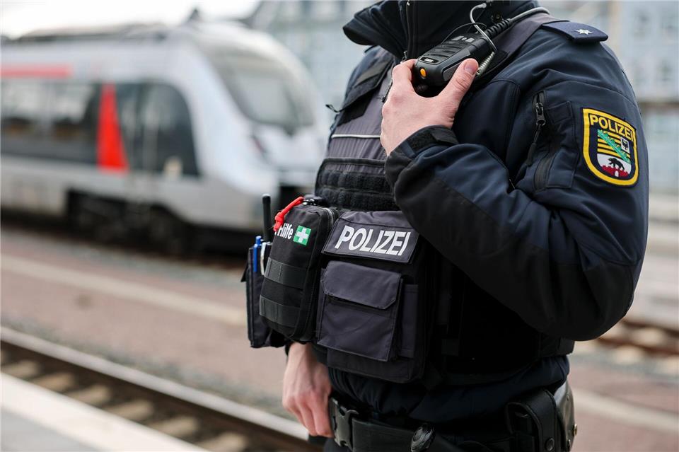 Vier Behörden im Einsatz für mehr Sicherheit rund um den Hallenser Hauptbahnhof.Jan Woitas/dpa