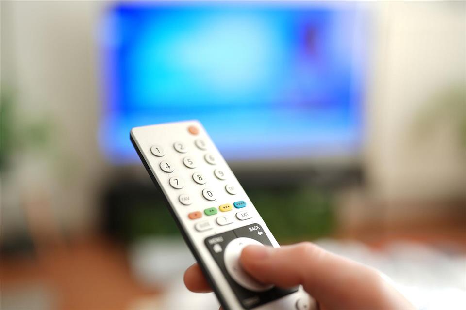 Vier Männer sollen jahrelang Pay-TV-Daten an viele Nutzer weitergegeben haben. Nun wurden Server abgeschaltet und Technik sichergestellt. (Symbolbild)Marcus Brandt/dpa