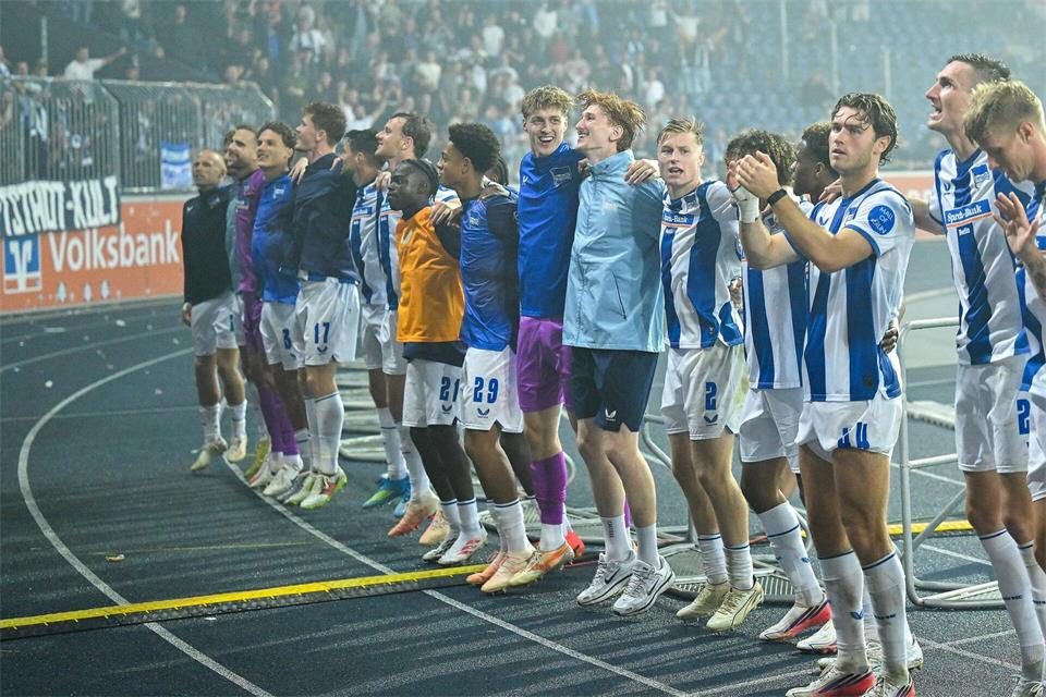 Vier Siege in vier Spielen geben der Hertha in der 2. Liga viel Selbstvertrauen. (Archivbild) Swen Pförtner/dpa