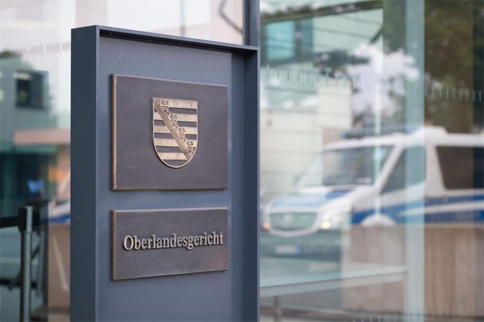 Vier mutmaßliche IS-Mitglieder sollen vor Gericht kommen. (Archivbild)Sebastian Kahnert/dpa