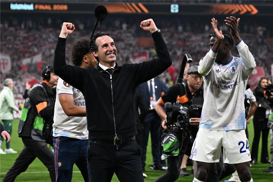 Villa-Trainer Trainer Unai Emery wurde von den internationalen Medien gefeiert. Mustafa Alkac/dpa