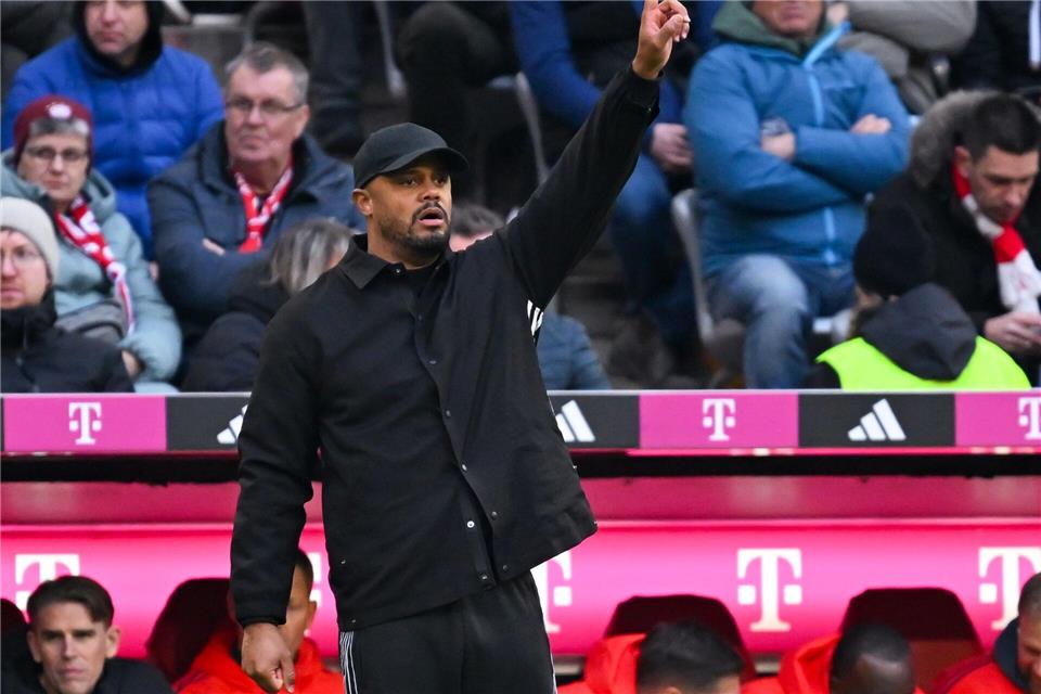 Vincent Kompany dirigiert die Bayern Richtung Torrekord.Sven Hoppe/dpa