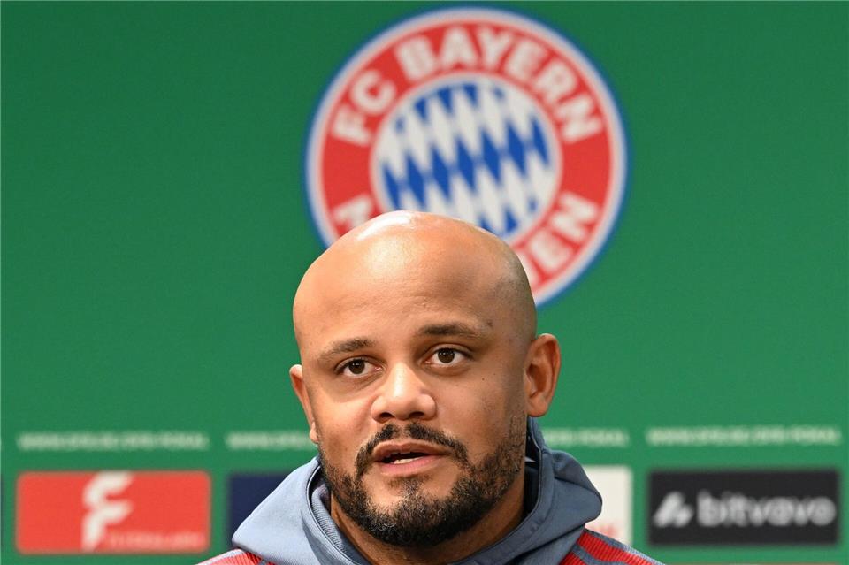 Vincent Kompany spricht vor dem Pokalfinale in Berlin auch über Pep Guardiola.Soeren Stache/dpa