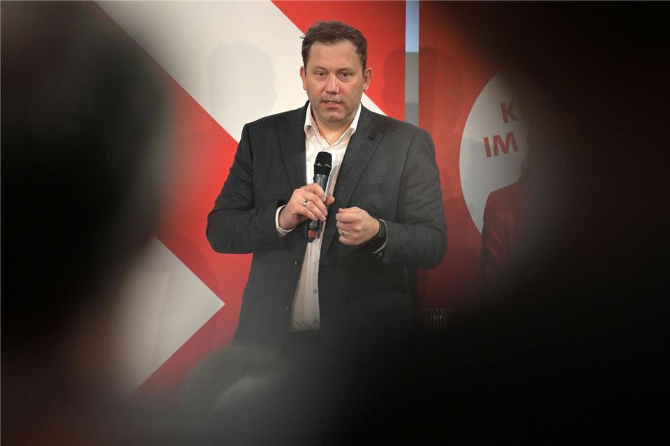 Vizekanzler Klingbeil macht sich für die kriselnde Stahlbranche stark (Archivbild)Michael Bahlo/dpa