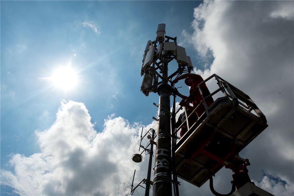 Vodafone Deutschland wird das veraltete Mobilfunknetz GSM (2G) zwei Jahre früher als geplant abschalten. (Archivfoto)picture alliance / dpa