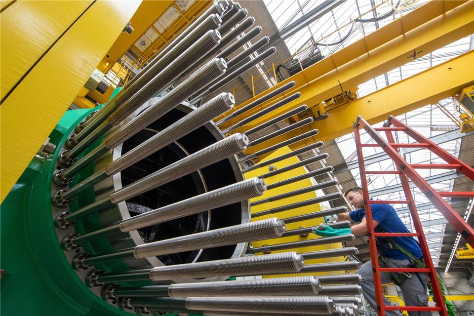 Voith produziert unter anderem Produkte für Wasserkraftwerke. (Archivbild)Stefan Puchner/dpa