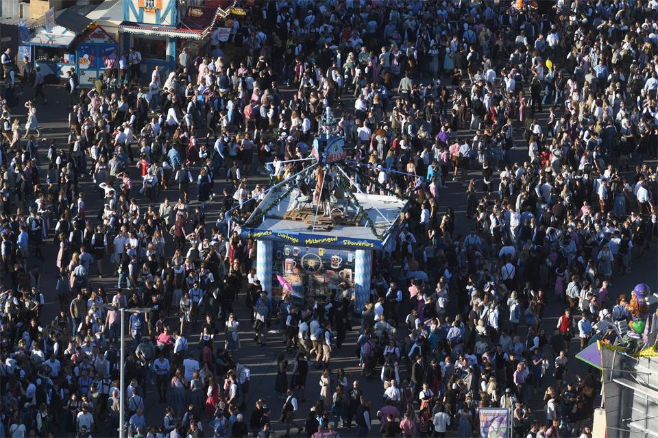 Voll, voller, Oktoberfest. Felix Hörhager/dpa