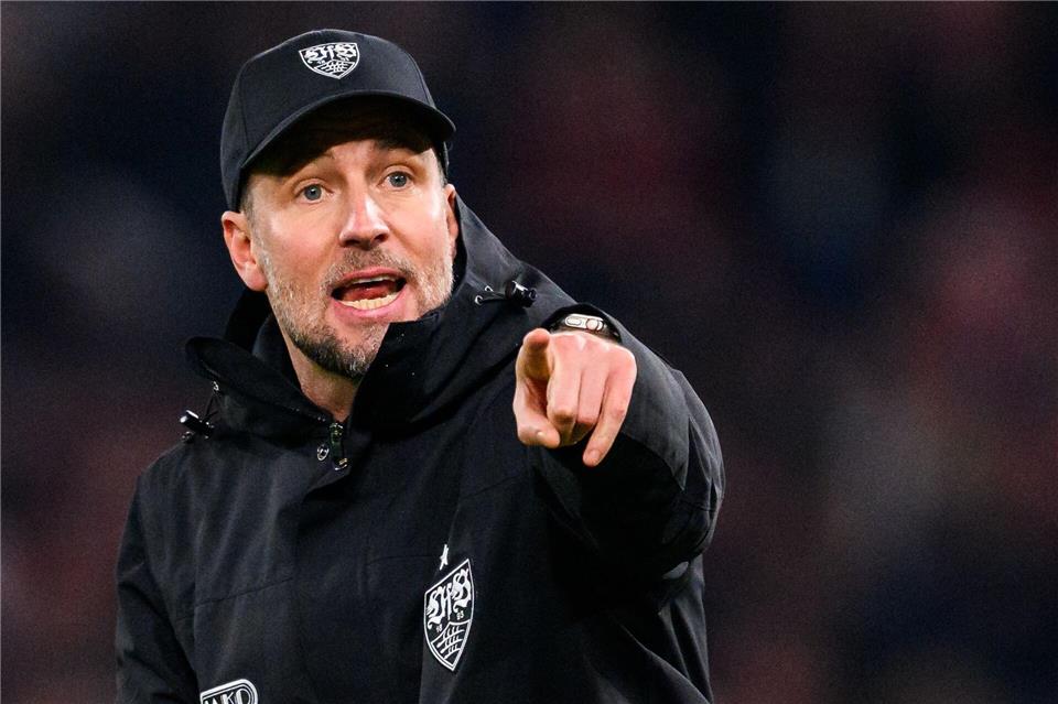 Voller Fokus: Auf Sebastian Hoeneß und den VfB Stuttgart wartet ein schwieriges Restprogramm. (Archivbild)Tom Weller/dpa