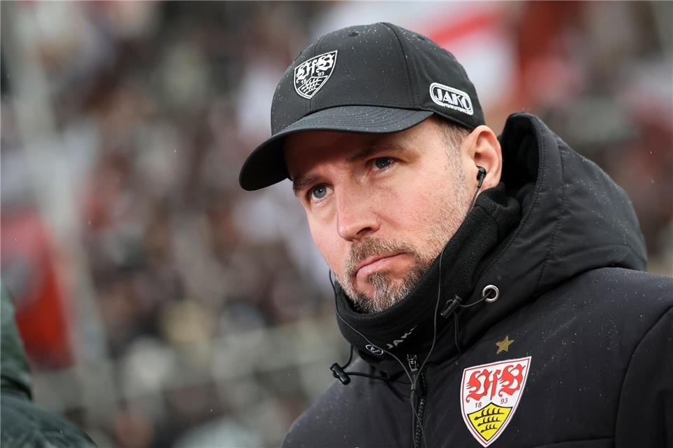 Voller Fokus auf die nächste Aufgabe: Die Niederlage gegen den FC St. Pauli möchte Sebastian Hoeneß mit dem VfB gegen Köln wettmachen. (Archivbild)Christian Charisius/dpa