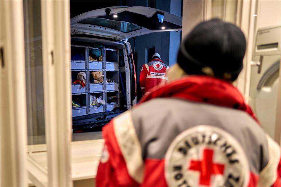 Vom 1. November bis 31. März wurde die Hilfsnummer 1.872 Mal gewählt. (Archivbild)Michael Ukas/dpa