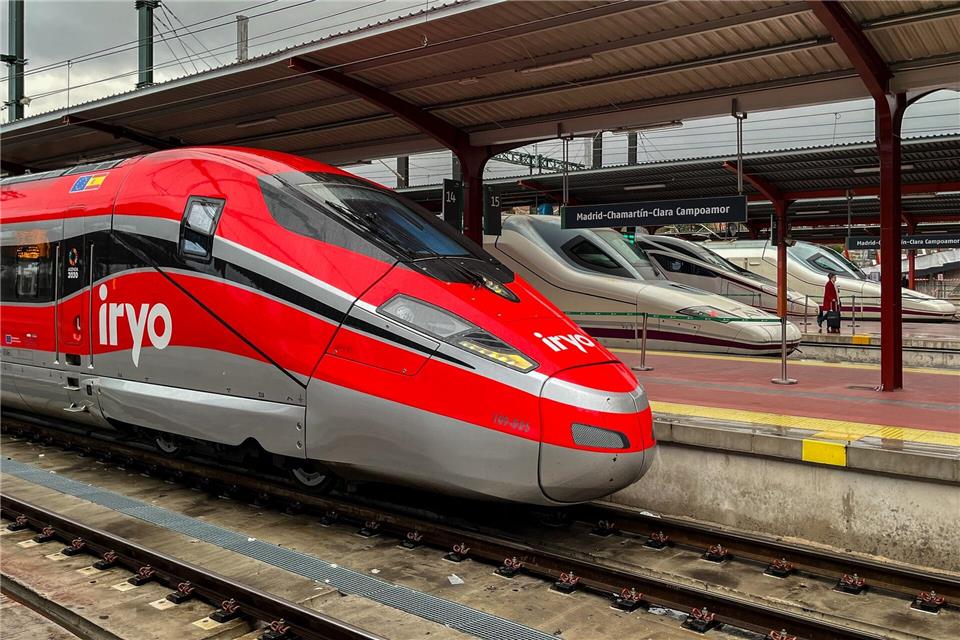 Von Spaniens Hauptstadt Madrid aus fahren Hochgeschwindigkeitszüge bis nach Südfrankreich. (Symbolbild)Jan Woitas/dpa