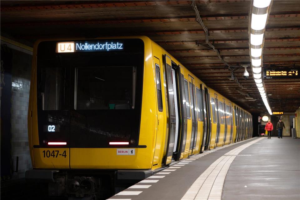 Von den Bauarbeiten ab Januar ist die U4 besonders betroffen: Die kürzeste der Berliner U-Bahnlinien wird für vier Monate komplett eingestellt. Markus Lenhardt/dpa