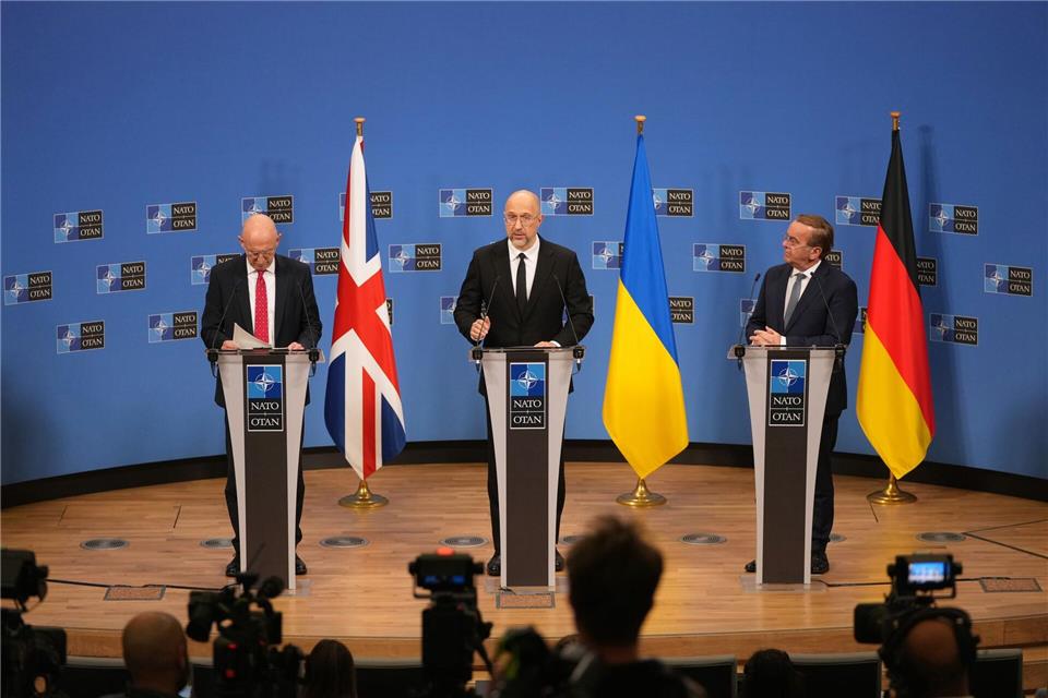 Von den Nato-Verteidigungsministern erhielt die Ukraine einige Hilfszusagen.Virginia Mayo/AP/dpa