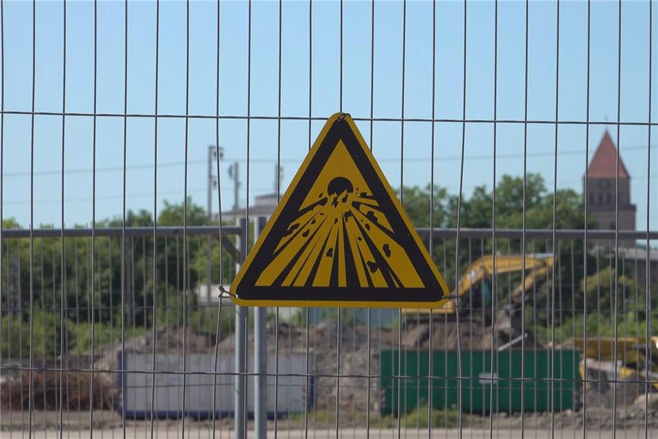 Von der Bombenentschärfung waren rund 20.000 Menschen betroffen - es war eine der größten Evakuierungsaktionen in der Stadtgeschichte. -/Moonshine Media /dpa