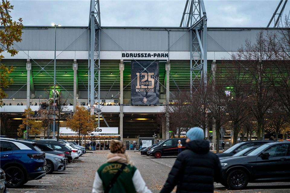 Von der neuen Saison an heißt das Stadion in Mönchengladbach Ista-Borussia-Park. (Archivfoto)David Inderlied/dpa