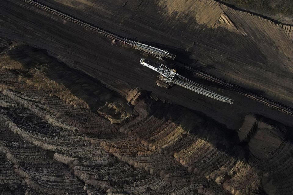 Von ehemals elf Braunkohletagebauen in Sachsen-Anhalt konnten nur zwei weiterbetrieben werden. (Archivbild)Simon Kremer/dpa