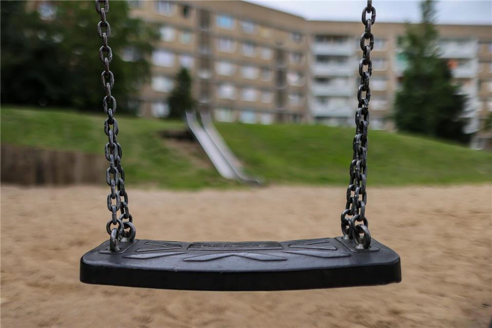 Vor allem Kinder und Jugendliche mit Einwanderungsgeschichte sind in Deutschland armutsgefährdet. (Archivbild)Jan Woitas/dpa