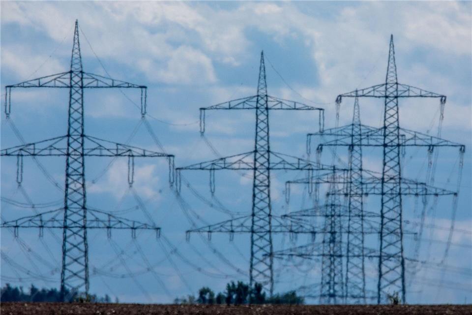 Vor allem die Strom- und Energiepreise stehen im Fokus der Energieminister. (Archivbild)Jens Büttner/dpa