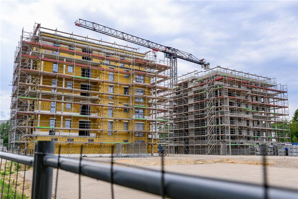 Vor allem im Wohnungsbau verzeichnen die Unternehmen ein Umsatzminus. (Archivbild)Patrick Pleul/dpa