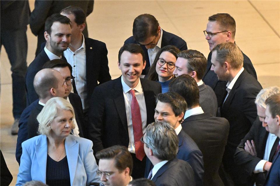 Vor allem junge Unionsabgeordnete machten gegen das Rentenpaket der Koalition mobil. (Archivbild)Christophe Gateau/dpa
