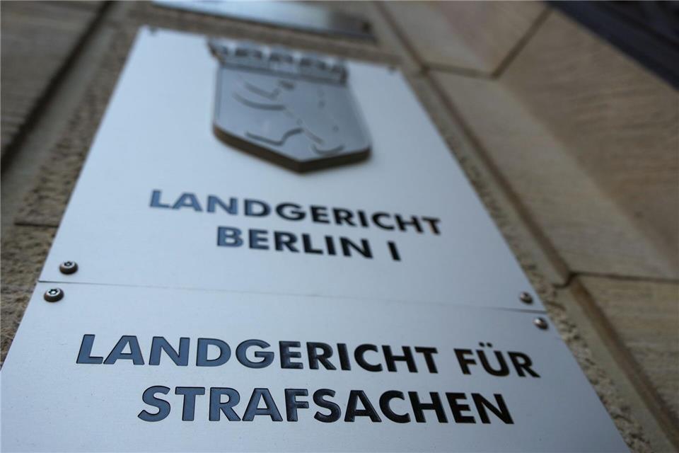 Steuerhinterziehung in Millionenhöhe? - Anklage erhoben  Vor dem Landgericht Berlin I soll bald ein Fall von Sozialversicherungsbetrug und Steuerhinterziehung verhandelt werden. (Archivfoto) Soeren Stache/dpa