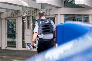 Vor dem Landgericht Münster gab es Urteile zu Zwangsprostitution mit jungen Mädchen. (Archivbild)Guido Kirchner/dpa