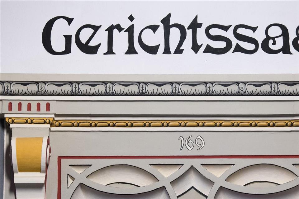 Vor dem Landgericht in Halle wird ein mutmaßlicher Mord in Weißenfels verhandelt. (Symbolbild)Hendrik Schmidt/dpa