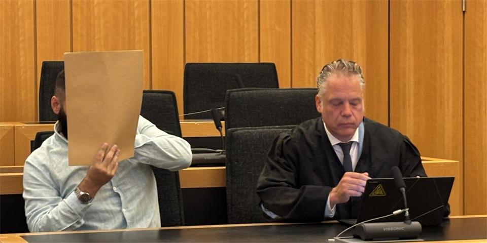 Vor der Großen Strafkammer des Landgerichts Münster ließ der Angeklagte am 24. September erstmals eine ausführliche Einlassung verlesenKarin Printing