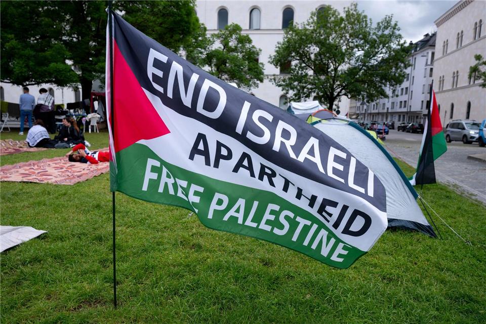 Vor der LMU in München campierten propalästinensische Aktivisten. (Archivbild)Sven Hoppe/dpa