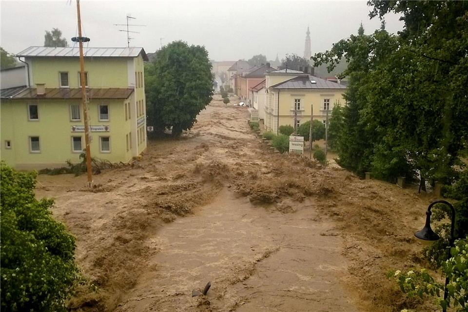Vor fünf Jahren starben in Simbach am Inn bei einem gewaltigen Hochwasser fünf Menschen. (Archivbild)Walter Geiring/dpa