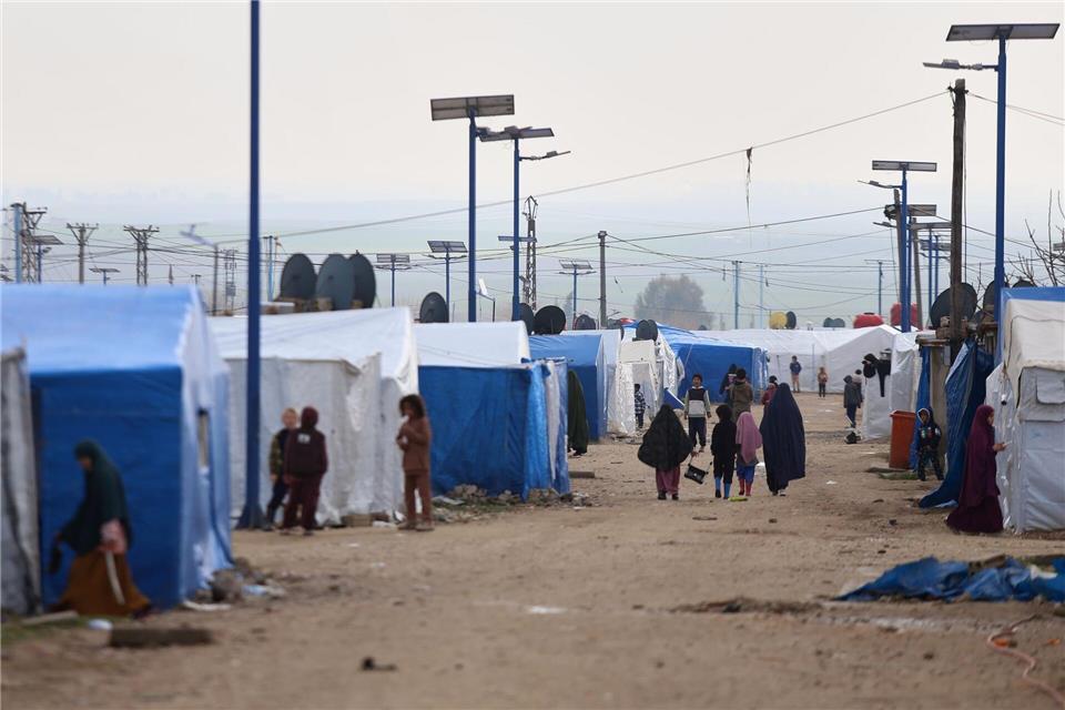 Vor ihrer Rückkehr nach Australien sollen die Frauen und ihre Kinder mehrere Jahre im Roj-Lager gelebt haben. (Archiv)Baderkhan Ahmad/AP/dpa
