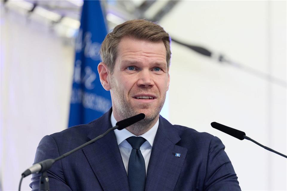 Vorerst allein in der Verantwortung: HSV-Finanzvorstand Eric Huwer (Archivbild)Georg Wendt/dpa