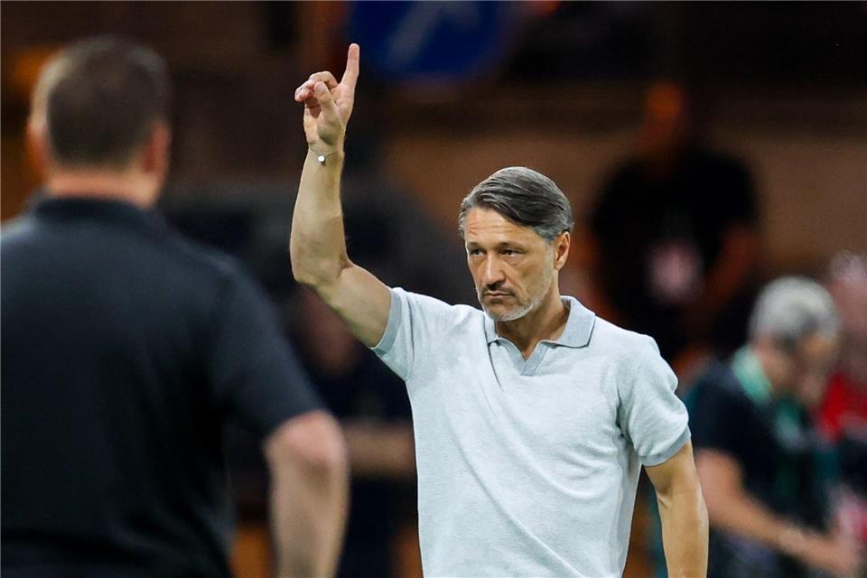 Nach Trainings-Rückkehr: Kovac bremst bei Schlotterbeck Vorsicht! BVB-Coach Kovac warnt bei Nico SchlotterbeckChristoph Reichwein/dpa