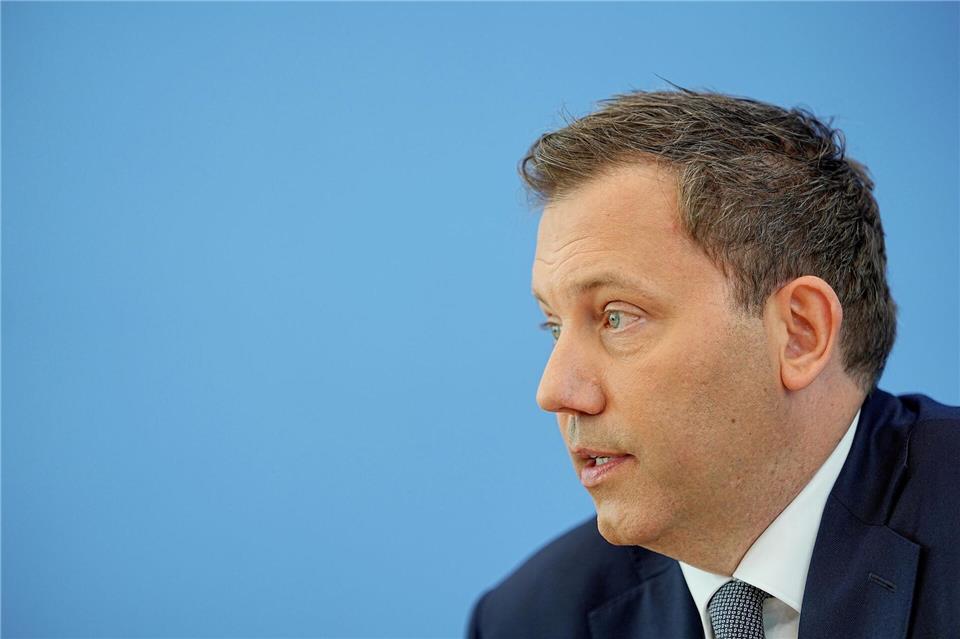 Vorstellung eines Aktionsplans zur Bekämpfung von Steuer- und Finanzkriminalität: unter anderem härtere Strafen, Registrierkassen-Pflicht und bessere Koordination von ErmittlungenMichael Kappeler/dpa