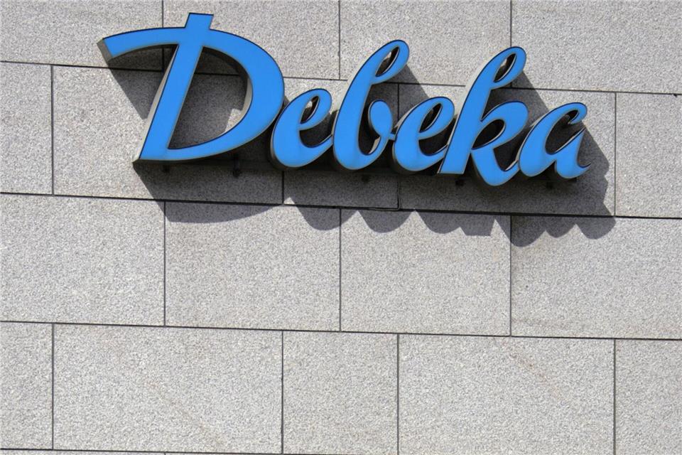 Vorzeitige Kündigungen von Lebens- und Rentenversicherungen können hohe Stornokosten verursachen: Die Debeka steht wegen intransparenter Abzüge in der Kritik.picture alliance / dpa