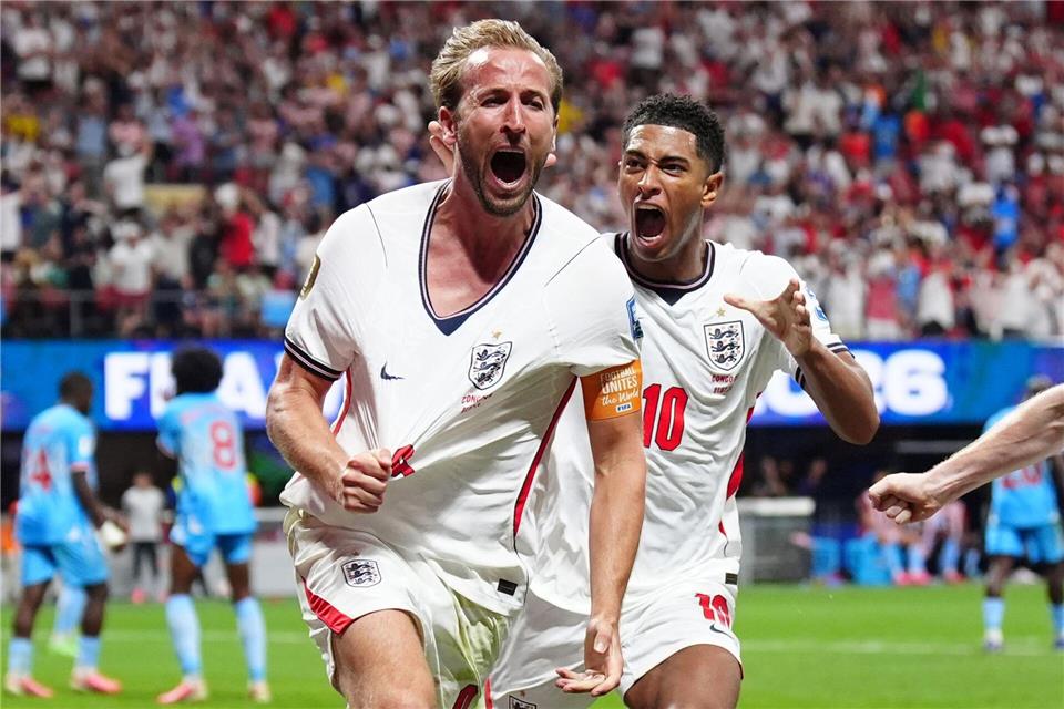 WM: Der Engländer Harry Kane jubelt nach seinem Tor zum 1:1 gegen die DR Kongo neben Jude Bellingham.Bradley Collyer/PA Wire/dpa