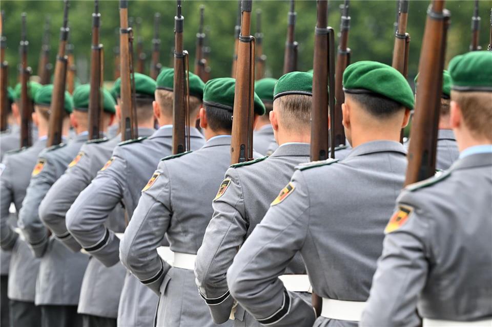 Wachbataillon der Bundeswehr hat Aufstellung genommen. (Archivbild)Soeren Stache/dpa